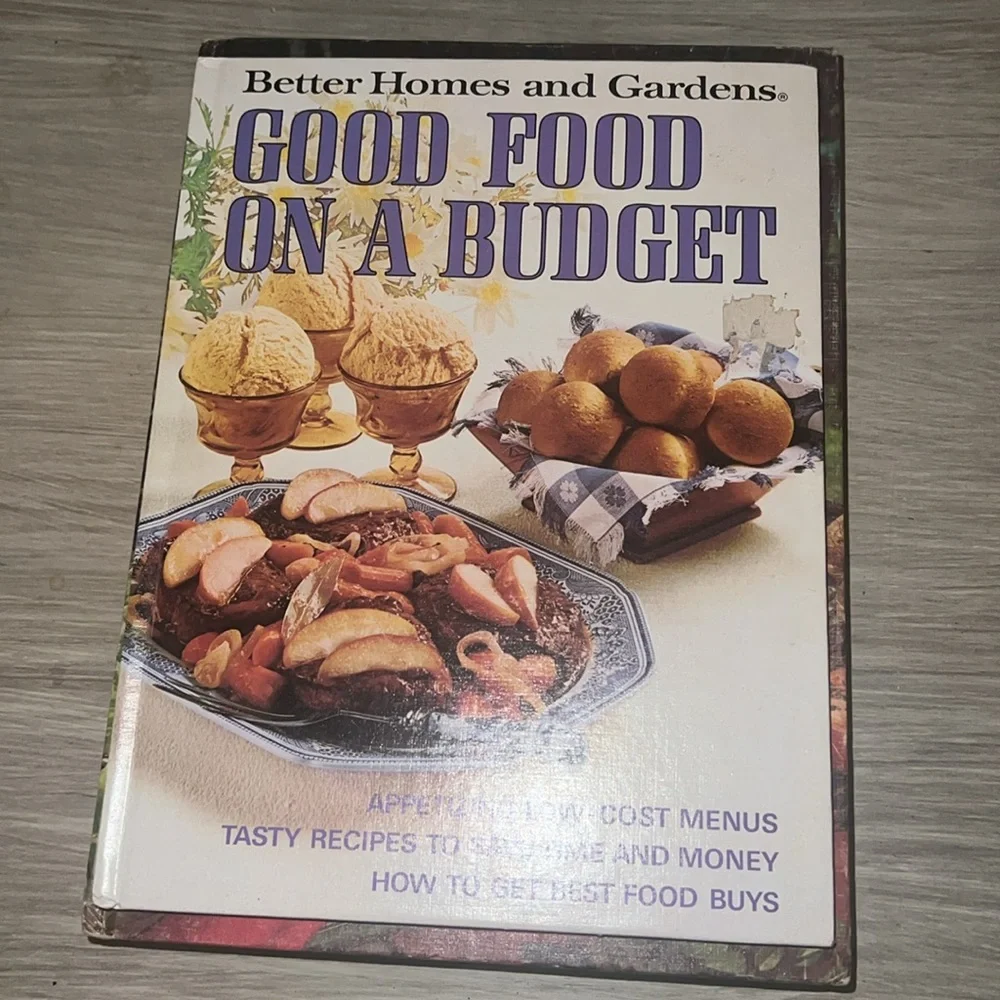 Set of 4 Vintage Betty Crocker cookbooks. Published between 1959 thru 1971.